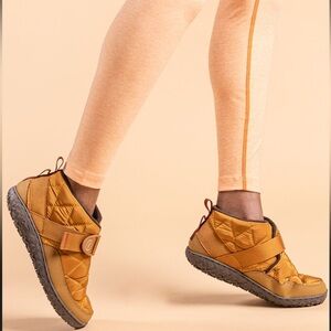 Chaco Ramble Puff Slip-On Shoe Women’s Size 6.5 in Caramel Brown